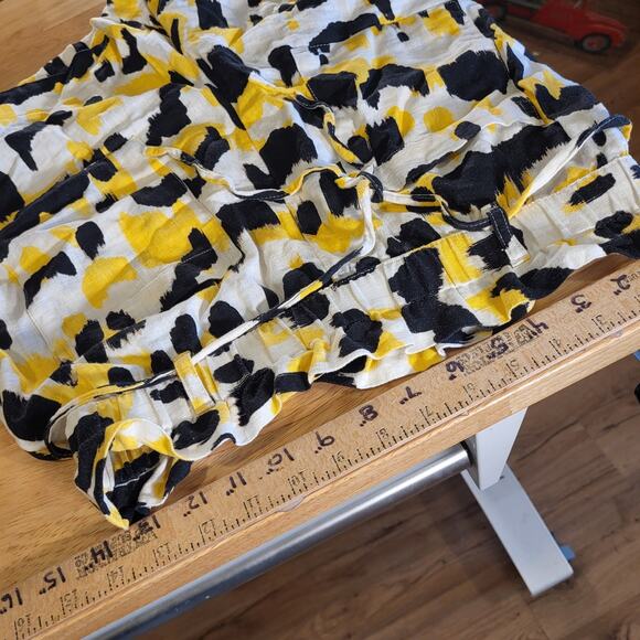 Who What Where Linen Rayon Yellow & Black Abstract Elastic Waist Shorts Small - Picture 7 of 9